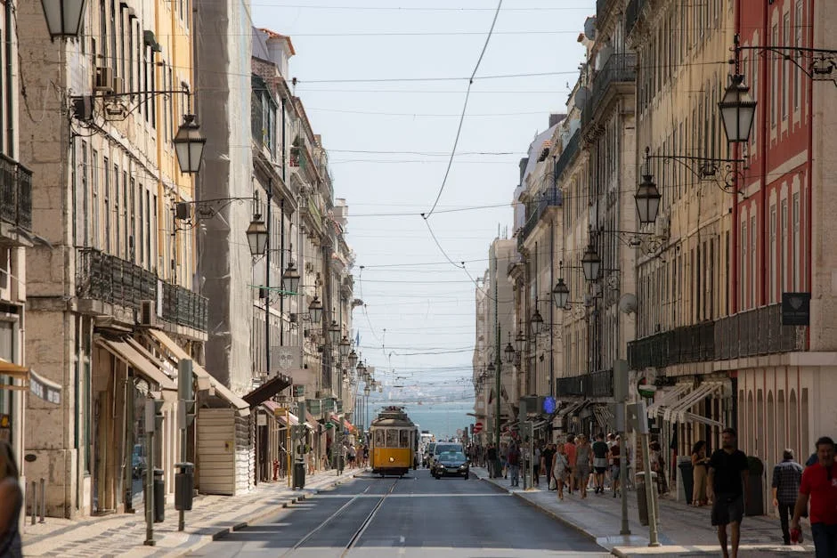 Baixa neighborhood in Lisbon for First-Time Visitors